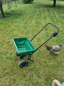Seed spreader