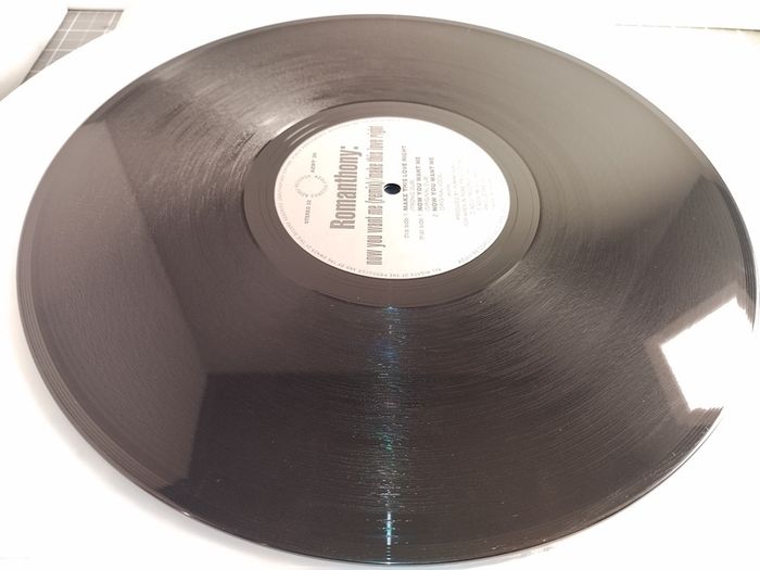 Near MINT Copy! BALL and CHAIN! AKA Pure CORK! Romanthony - Make This Love Right - Azuli Records - DEEP House BANGER! (A Parte Ante MIX)!