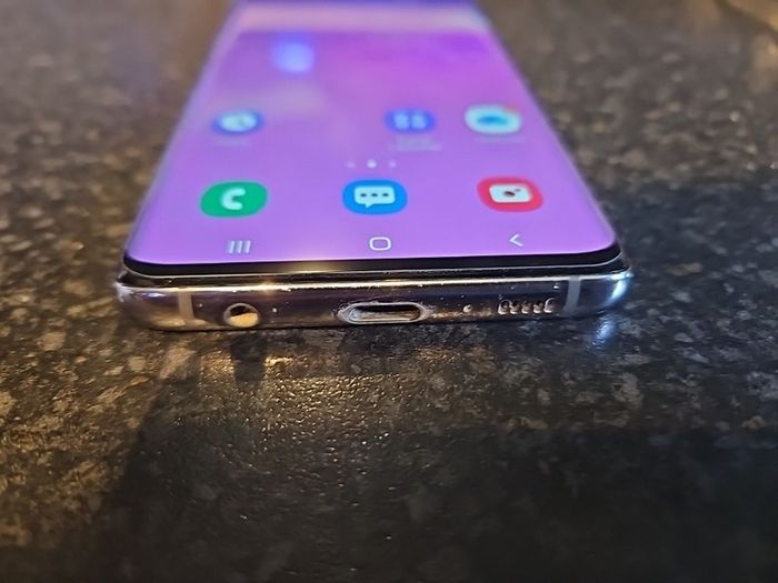 Samsung S10