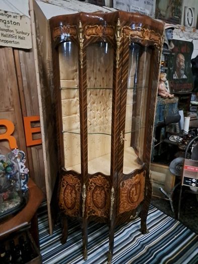 Display  Case