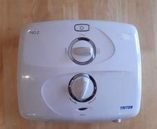 Triton t90z power shower only used for few month's 160