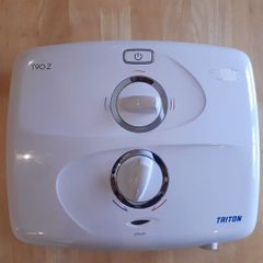 Triton t90z power shower only used for few month's 160
