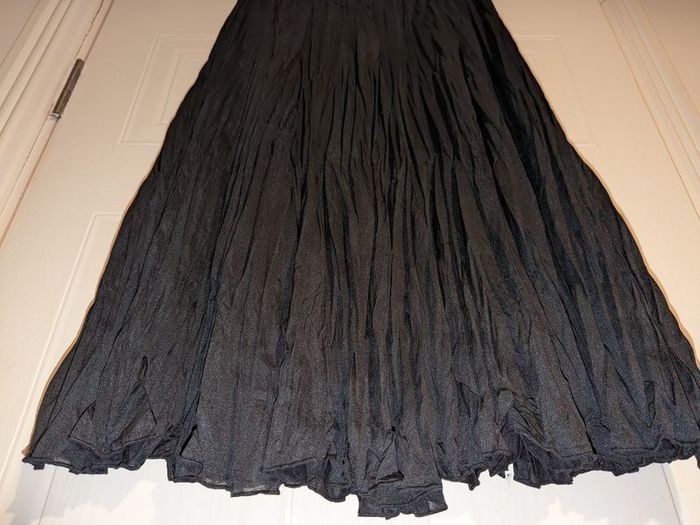 Perfect for Summer. beautiful midi skirt from Sharagano