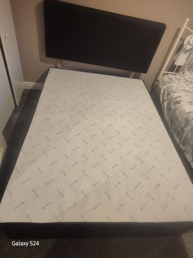Double Bed