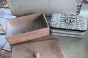 2 Different itmes--1- small travel jewelry case or organizer 12.00 euro. 2-trinklet stone box with lid and nop or could be butter dish,15.00 euro.