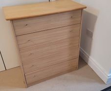 Chest of 5 drawers: width 31.5in, depth 16 in, height 3 ft (Width 80cm, Depth 40cm, Height 91cm)