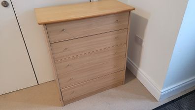 Chest of  drawers: width 31.5in, depth 16 in, height 3 ft (Width 80cm, Depth 40cm, Height 91cm)