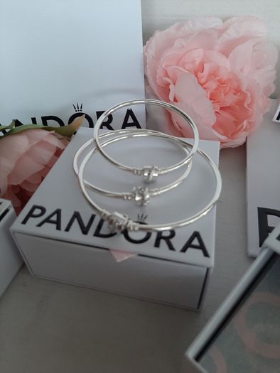 new genuine pandora moments bangles