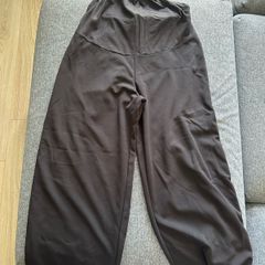 Maternity clothes