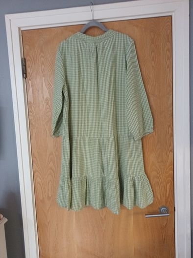 Primark  Dress.   S. M - 14.    B.N.W.T