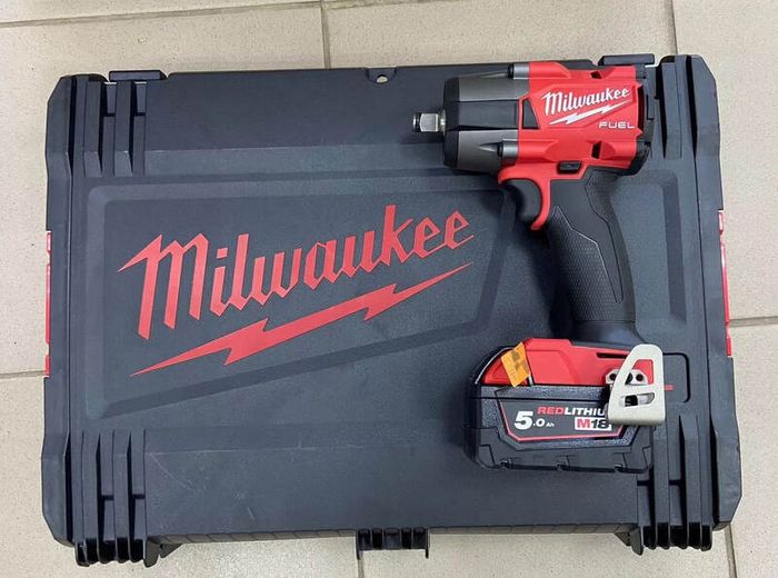 Milwaukee M18 FHIW2F12-502X Impact Wrench
