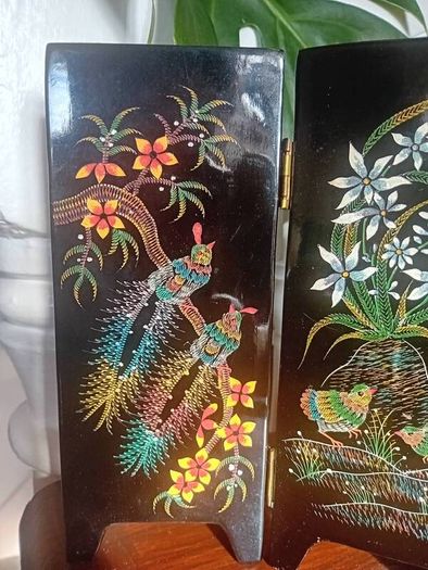 Vintage mid century minature lacquer chinoiserie folding screen