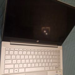 HP  Pavilion 14-dv0521sa laptop like new barely used