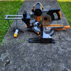 Mitre saw - double bevel.