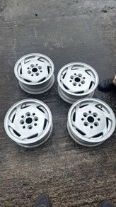 Ford Xr2i Alloys