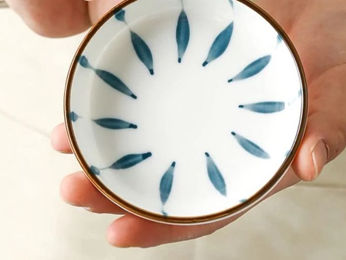Brand New small bowls/soy sauce dishes. Brand new