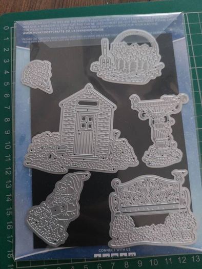 metal dies 1