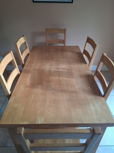 Dinning table and 6 chairs