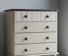 Chest of drawers