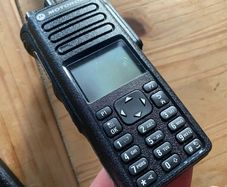 Motorola DP4800e UHF Radio Walkie Talkie