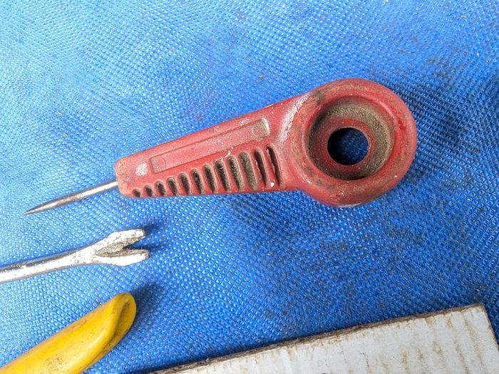 3 Upholsterers Tools