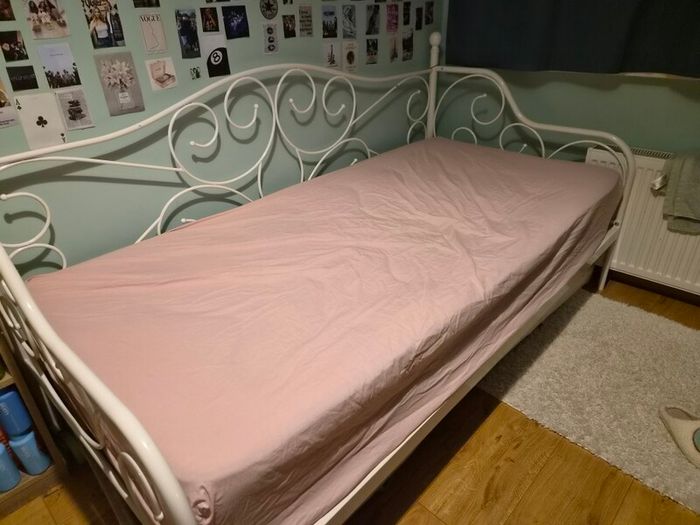 kathrine day bed
