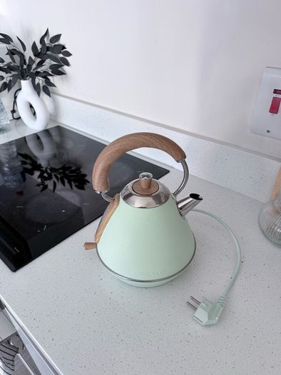 Electric kettle - CREATE