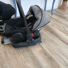 venicci pram and accessories