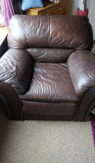Reclining 2 seater couch - 2 arm chairs