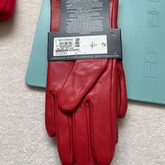 Soft leather gloves  Size Small
