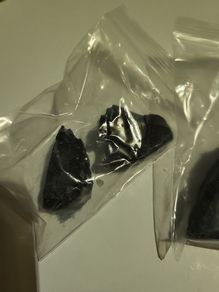 Black fluorite uv reactive 10e