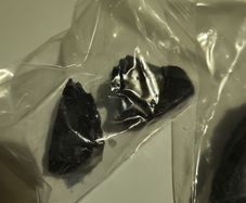 Black fluorite uv reactive 10e