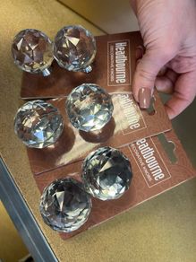 6 decorative knobs NEW