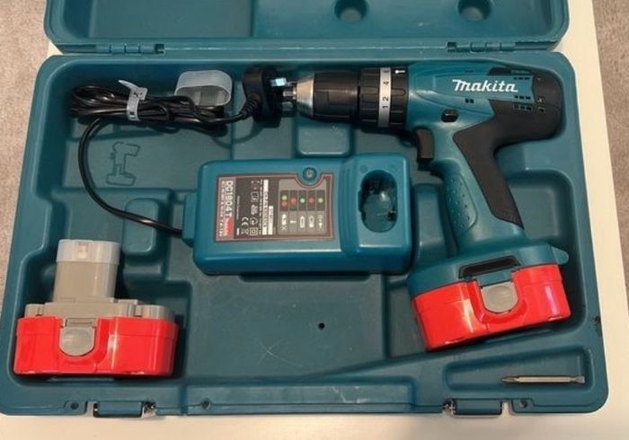 Makita cordless drill