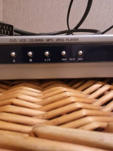 dvd player