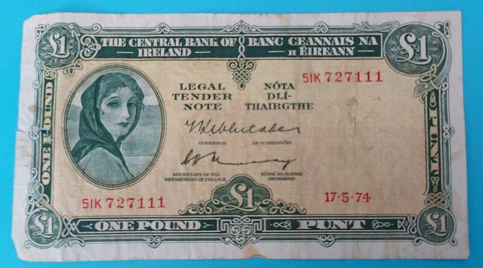 Irish 4 X 1970's  Lavery One Pound banknots in Fine  condition