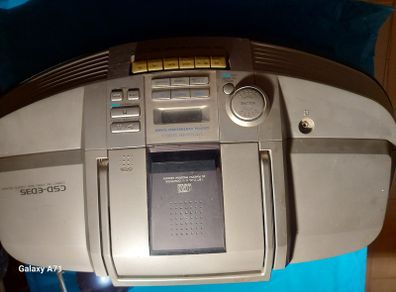 AIWA Compact Disc Stereo Radio Cassette Recorder Model CSD-ED35K, Radio works fine, CD & Tape, not playing