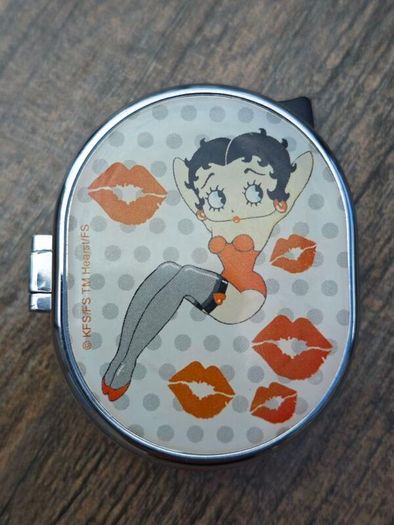 Small Betty Boop lighter