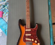 squier by fender