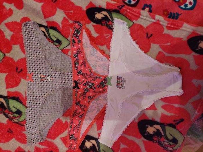 BNWT 3 Looney Tunes 3 Brazilian Briefs  size UK18/20 EU46/48 Free post