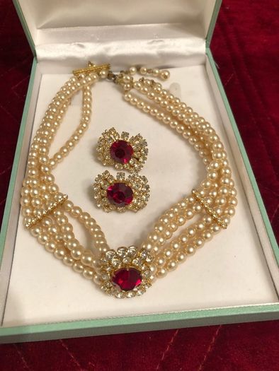 choker set