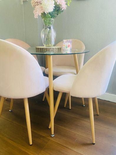 glass kitchrn table