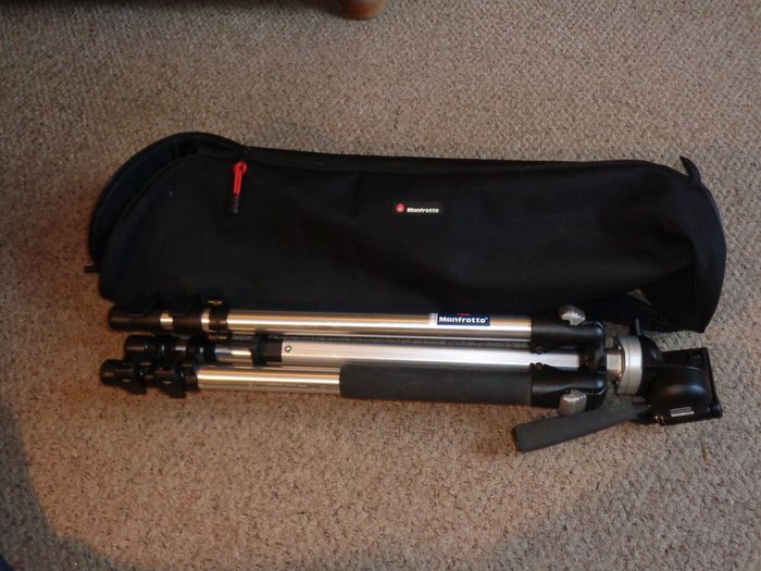 Manfrotto MBAG Tripod