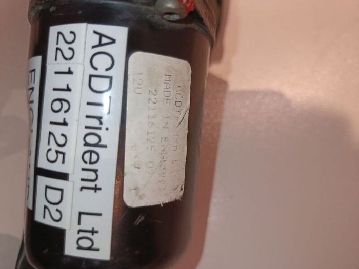 Toyota Carina E wiper motor (LHD)