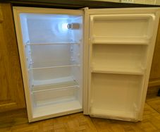 Powerpoint 93L Under Counter Larder Fridge