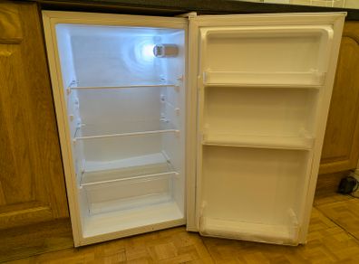 Powerpoint 93L Under Counter Larder Fridge