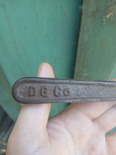 Vintage spanner (D G Co)