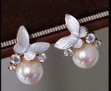Beautiful zirconia pearl drop earrings