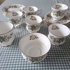 Elizabethan Bone China Tea Set