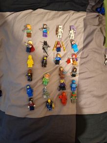 LEGO Mixed Minifigure Bundle - 23 Figures